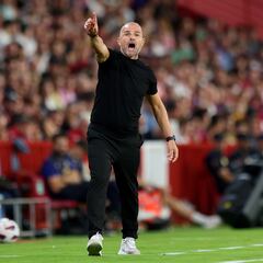 Paco López: “La posible falta… no sé si hay más empujón, el contacto es evidente”