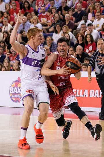 Alberto Díaz volvió a anular a Dani Pérez.
