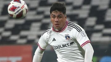 Futbol, Colo Colo vs Audax Italiano.
Fecha 13, campeonato Nacional 2023.
El jugador de Colo Colo Damian Pizarro es fotografiado durante el partido de primera division contra Audax Italiano disputado en el estadio Monumental en Santiago, Chile.
09/05/2023
Jonnathan Oyarzun/Photosport
Football, Colo Colo vs Audax Italiano.
13th date, 2023 National Championship.
Colo Colo's player Damian Pizarro is pictured during the first division match against Audax Italiano at the Monumental stadium in Santiago, Chile.
09/05/2023
Jonnathan Oyarzun/Photosport