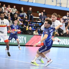 El Benidorm sigue vivo, punto valioso del Bidasoa y victoria de prestigio del Granollers