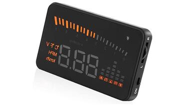 Este ‘head-up display’ te informa la velocidad del coche sin que apartes la vista del camino