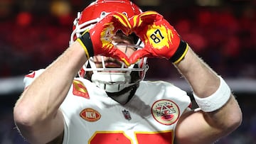 ORCHARD PARK, NEW YORK - JANUARY 21: 1 #87 of the Kansas City Chiefs celebrates after scoring a 22 yard touchdown against the Buffalo Bills during the second quarter in the AFC Divisional Playoff game at Highmark Stadium on January 21, 2024 in Orchard Park, New York.   Al Bello/Getty Images/AFP (Photo by AL BELLO / GETTY IMAGES NORTH AMERICA / Getty Images via AFP)