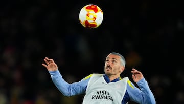 Griezmann, en el calentamiento del encuentro ante el Barcelona.