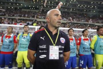 El partido ante Perú en Lima fue el debut en partidos oficiales de Jorge Sampaoli en Chile tras la salida de Claudio Borghi.