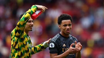 Soccer Football - Premier League - Brentford v Arsenal - Brentford Community Stadium, London, Britain - September 18, 2022 Arsenal's Ethan Nwaneri with Gabriel Martinelli after the match REUTERS/David Klein EDITORIAL USE ONLY. No use with unauthorized audio, video, data, fixture lists, club/league logos or 'live' services. Online in-match use limited to 75 images, no video emulation. No use in betting, games or single club /league/player publications. Please contact your account representative for further details. TPX IMAGES OF THE DAY