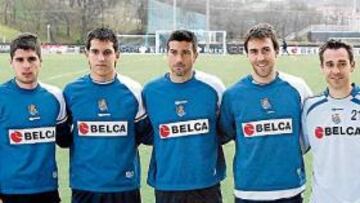 <b>MEDIO EQUIPO.</b> Fran Mérida, Morgado, Martí, Víctor y Nacho, los nuevos en la Real Sociedad.