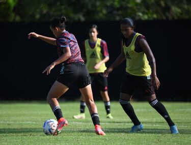 La Selección Colombia Femenina Sub 17 realizó su segunda jornada de entrenamientos en la India antes de su debut en el Mundial. Carlos Paniagua ya tiene el grupo completo.
