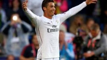 Cristiano Ronaldo celebra su primer gol.