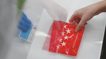 Mascarilla gratis para mayores en Madrid: quién puede recibirlas y dónde recogerlas