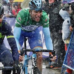 Nairo gana la etapa reina de la Vuelta a Asturias