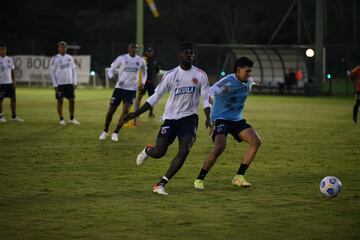 La Selección Colombia entrenó en Atibaia con la mira puesta en el duelo del jueves ante Brasil por Eliminatorias.