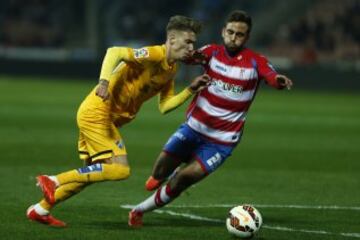 Samu Castillejo y Robert.