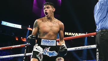 LAS VEGAS, NEVADA - SEPTEMBER 14: Juan Elorde (L) reacts after referee Russel Mora stops his WBO junior featherweight title fight against Emanuel Navarrete at T-Mobile Arena on September 14, 2019 in Las Vegas, Nevada. Elorde won with a fourth round TKO. (Photo by David Becker/Getty Images)