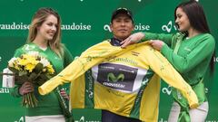 Nairo Quintana, con el maillot de l&iacute;der. 