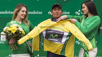 Nairo Quintana, con el maillot de l&iacute;der. 