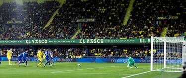 1-1.  Alexander Sörloth recibe en la frontal del área de Gerard Moreno, se prepara y saca un tiro cruzado imparable para Jan Oblak. El balón se cuela por el lado izquierdo del guardameta del Atlético.