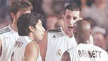 <b>EN ALZA.</b> La plantilla madridista se conjura para ganar al Zagreb.