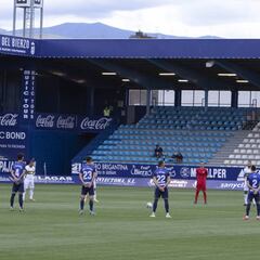 El Toralín mide esta noche a dos equipos en situaciones opuestas