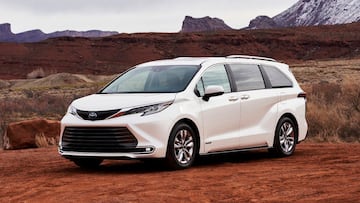 Toyota Sienna 2021: una minivan deportiva, h&iacute;brida y sofisticada