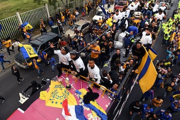 El equipo campeón del Apertura 2017 desfiló por las calles de la ciudad de Monterrey tras la obtención del título tras derrotar a Rayados.