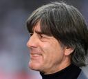 Löw es hospitalizado por problemas circulatorios
