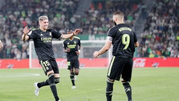 Fede Valverde and Karim Benzema celebrate the Frenchman's goal against Elche. The two players are doubtful to face Girona this Sunday.