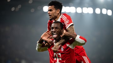 BERGAMO, ITALY - MARCH 10: Nicolas Jackson of FC Bayern Muenchen celebrates scoring his team's fourth goal with teammate Luis Diaz during the UEFA Champions League 2025/26 Round of 16 First Leg match between Atalanta BC and FC Bayern München at Stadio di Bergamo on March 10, 2026 in Bergamo, Italy. (Photo by F. Noever/FC Bayern via Getty Images)