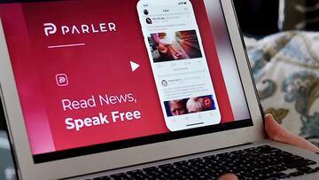 Parler no se rinde, vuelve a estar disponible su página web