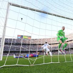 Lucas Vázquez vuelve a su rol