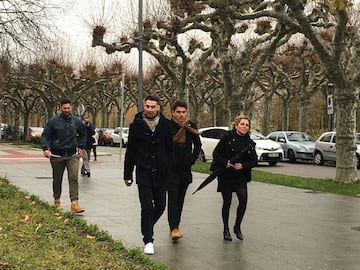 Los tres exjugadores de La Arandina CF, R.C.H., C.C.S. 'Lucho' y V.V.R.'Viti, han sido condenados a penas que suman 114 años como autores de la agresión sexual sobre una menor de 16 años.