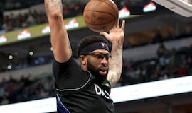 Anthony Davis, en el mercado con Raptos, Hawks y Pistons al acecho