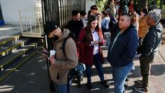 Santiago, 3 de enero de 2023
Apoderados esperan en largas filas para lograr una matricula en colegios de Providencia
Marcelo Hernandez/Aton Chile