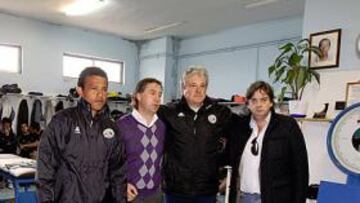 <b>UNIDAD. </b>D'Alessandro, junto a su ayudante Zegarra, el director deportivo Balta y el presidente Pascual.