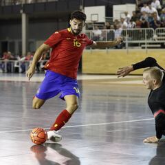 Gordillo sustituye al lesionado César Velasco