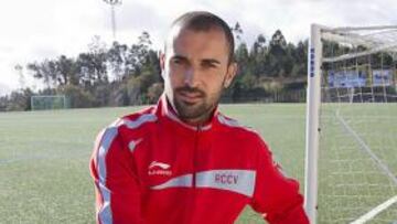 <b>TENDRÁ MUCHO TRABAJO. </b>Cristian Bustos deberá detener al poderoso centro del campo del Sabadell.