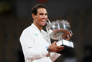 Victoria de Rafa Nadal en tres sets por 6-0, 6-2 y 7-5 en 2 horas y 41 minutos, con está victoria consiguió su 13º título en Roland Garros. 