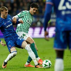 Johnny Cardoso cae con el Betis en la final de Conference League