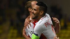 Falcao García celebra uno de sus goles ante CSKA por Champions League