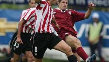 <b>REGRESO DE JULEN.</b> El vasco volvió a jugar, pero el barro y la lluvia condicionaron al equipo.