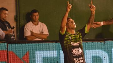 Leandro Fernández fue elegido como el mejor jugador del partido después de anotar los tres goles de Defensa y Justicia en la victoria sobre Racing.