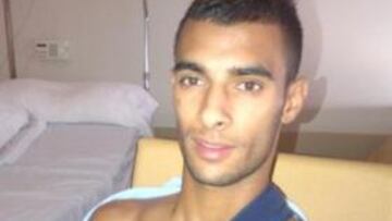 <b>EN LA CLÍNICA. </b>Kader subió esta foto, tomada en el hospital donde está internado, a su twitter.