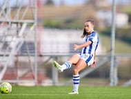 Apari, en una salida de balón de la Real Sociedad esta temporada.