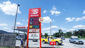 ?El precio de la gasolina seguir¨¢ bajando hasta volver a lo que costaba en 2021?