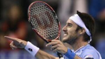 Leonardo Mayer y su celebración tras vencer a Darcis.