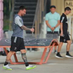 Messi speaking English, impressing Miami teammates
