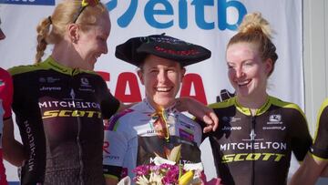 Spratt se exhibe en Urkiola y gana la Emakumeen Bira