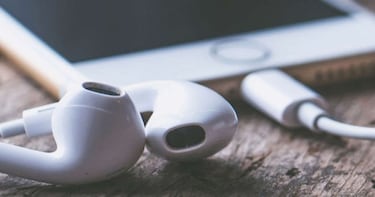 Auto Shazam, la patente que quiere saber si te gusta una canción estudiándote desde tus AirPods