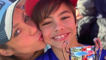 Milan, hijo de Shakira, estuvo en el estadio Metropolitano con la camiseta del Junior