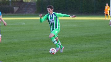 Tomada de Twitter: @eaztecasmx
Adrian Goransch, mexicano jugando en divisiones inferiores del Wolfsburg alemán, sería seguido con lupa por emisarios de la Selección Mexicana.