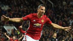 Zlatan Ibrahimovic celebra un gol con el Manchester United. 
